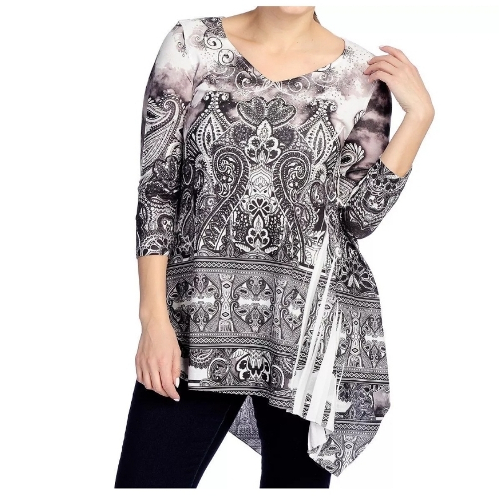ONE WORLD Printed Knit 3/4 Sleeve Embellished Asymmetrical Tunic White/Black. M